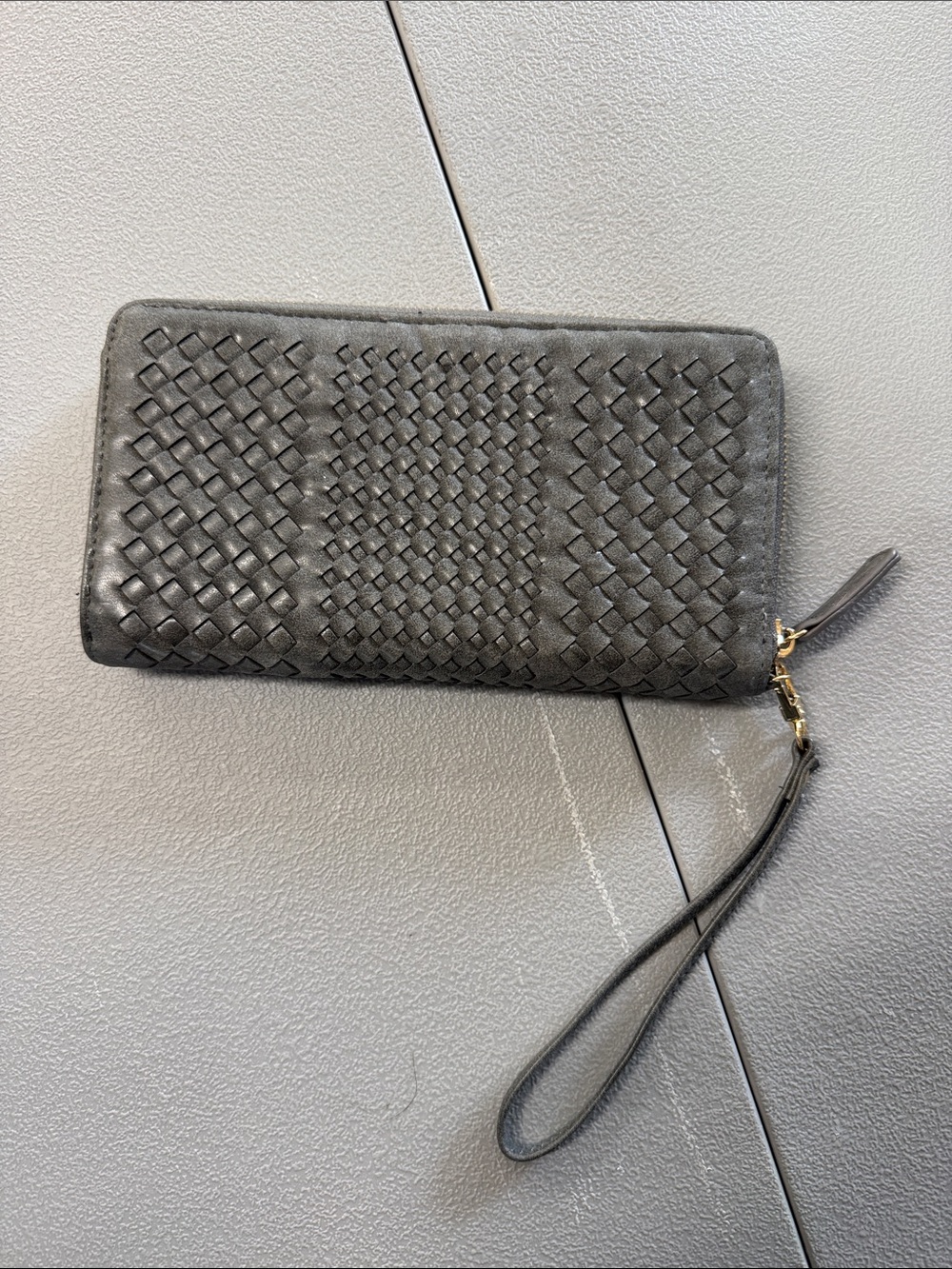 Woven Zip-Around Wristlet Wallet in Charcoal